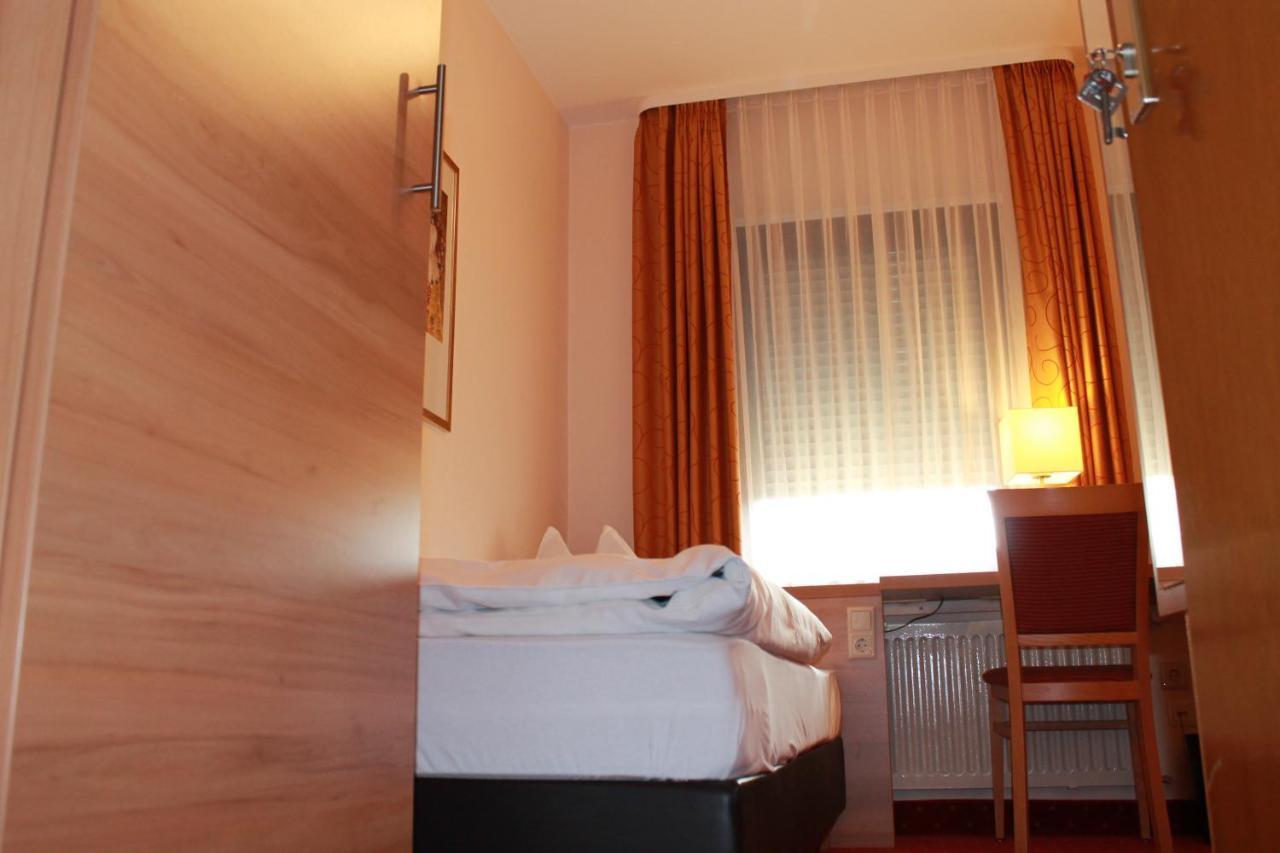 Hotel Huebler Франкфурт-на-Майні Екстер'єр фото