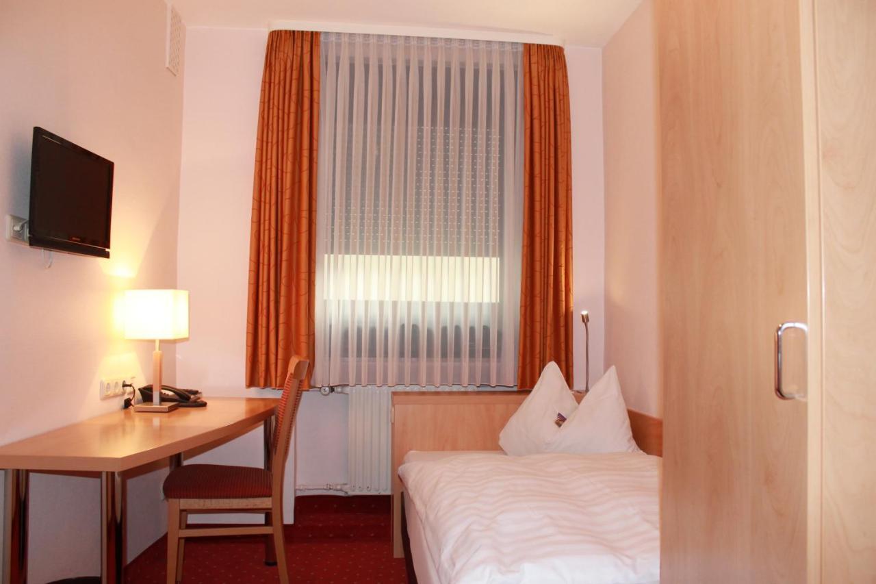 Hotel Huebler Франкфурт-на-Майні Екстер'єр фото