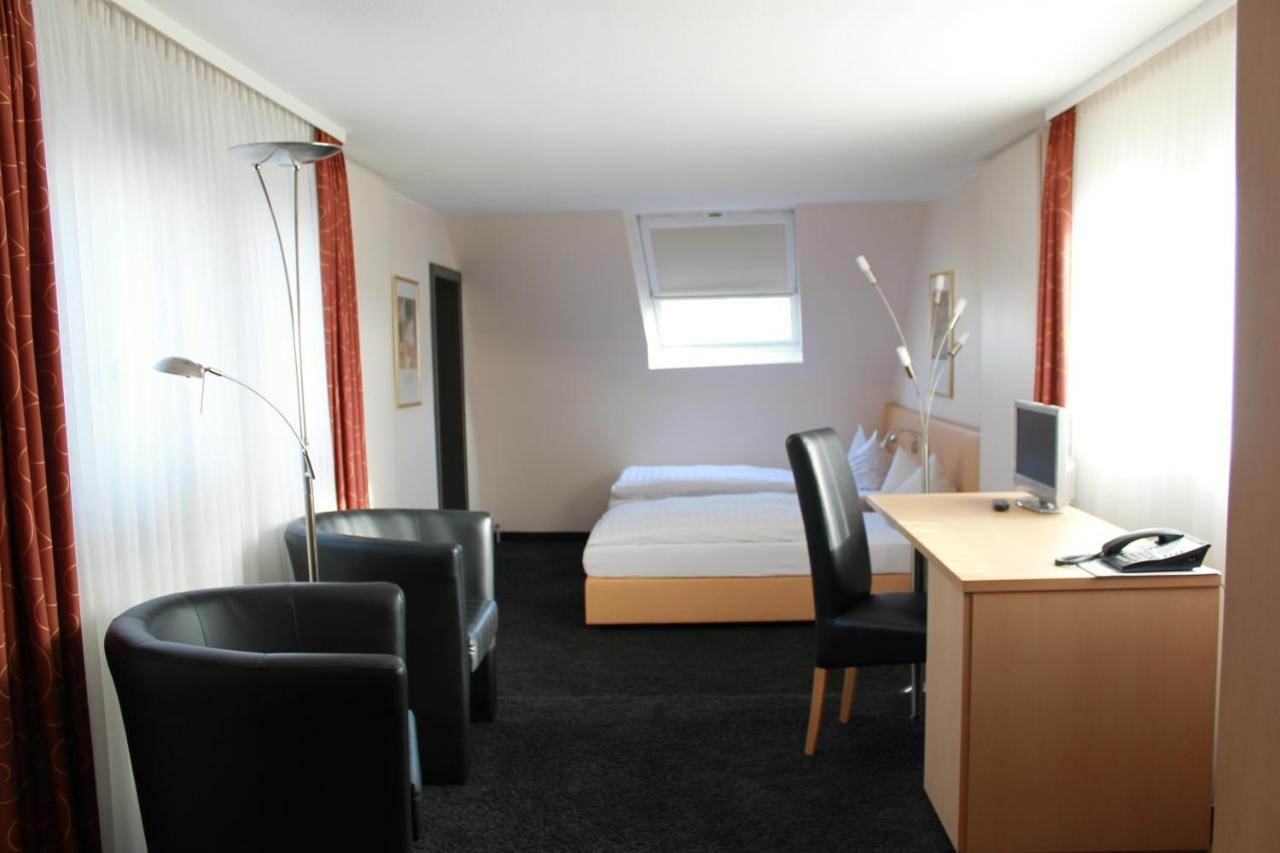 Hotel Huebler Франкфурт-на-Майні Екстер'єр фото
